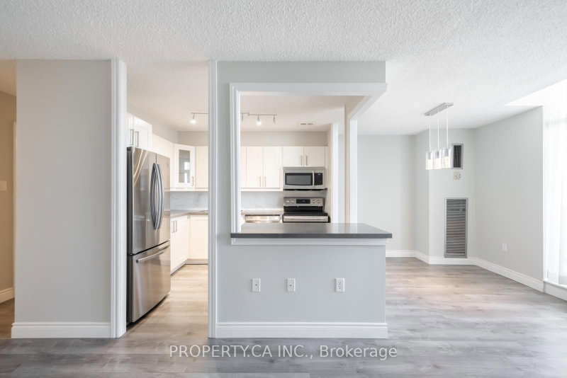 1204 - 355 Rathburn Road E