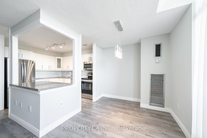 1204 - 355 Rathburn Road E