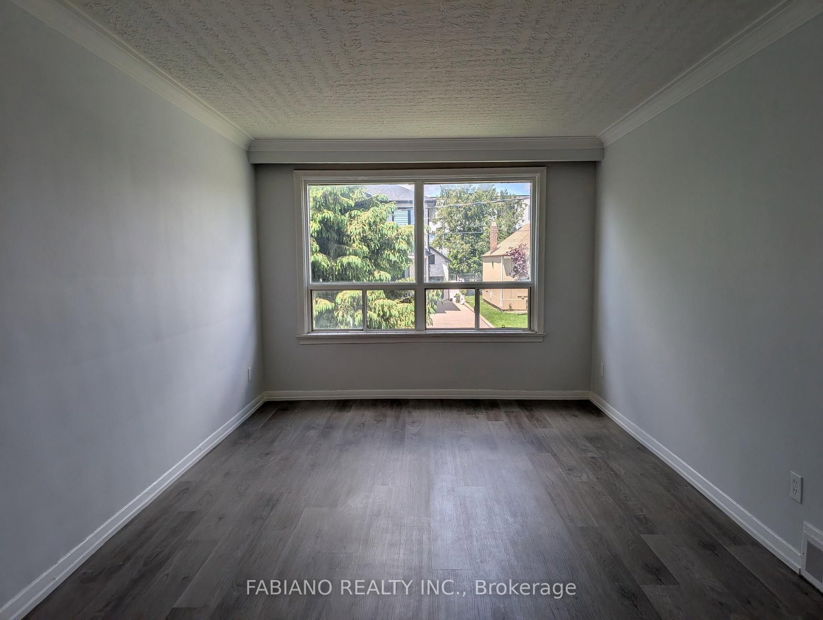 5 Hertford Avenue, Unit 2 - Photo 2