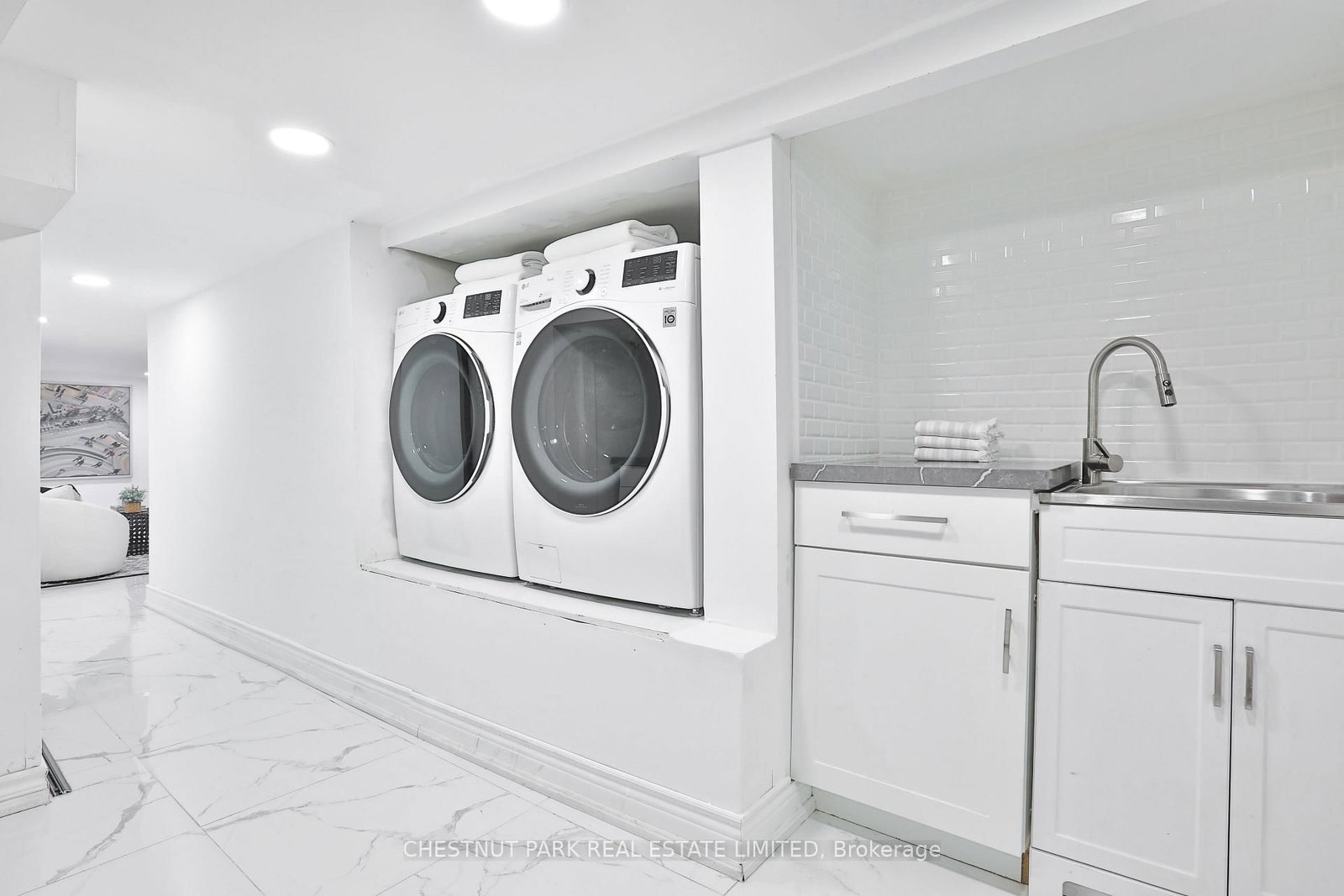 1341 Dupont Street - Photo 30