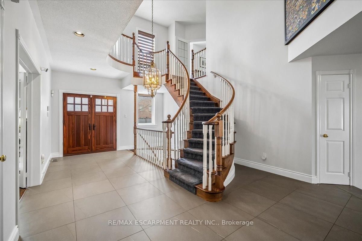 2203 Winding Woods Drive