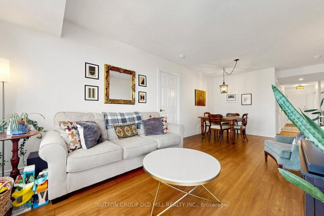 1716 - 5233 Dundas Street W