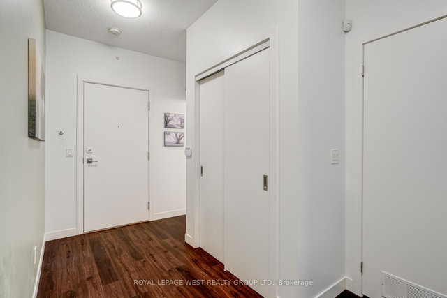 1002 - 2087 Fairview Street