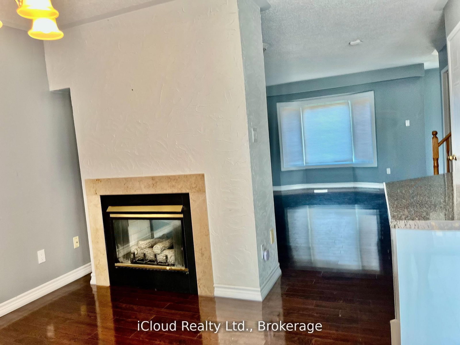 40 Glenashton Drive • Oakville, ON photo 11