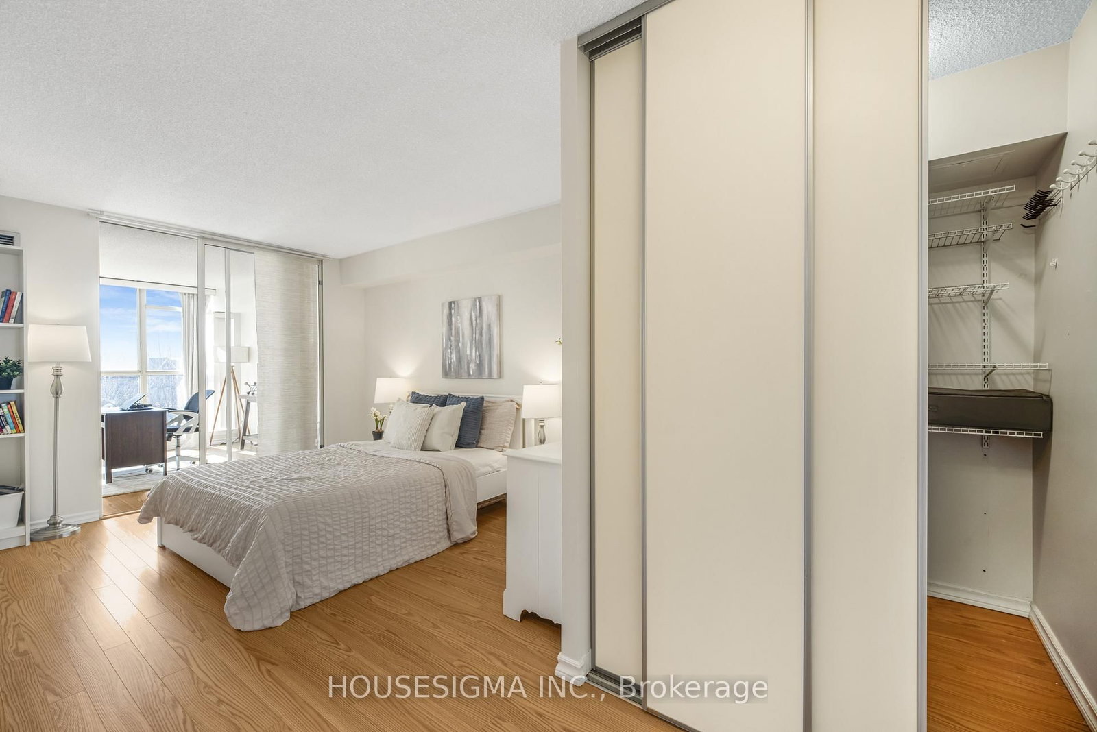22 Southport Street, Unit 438 - Photo 11