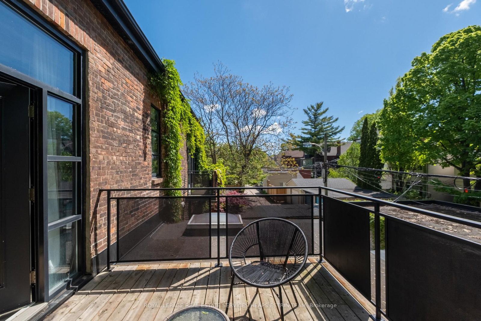 121R Fermanagh Avenue • Toronto, ON photo 27