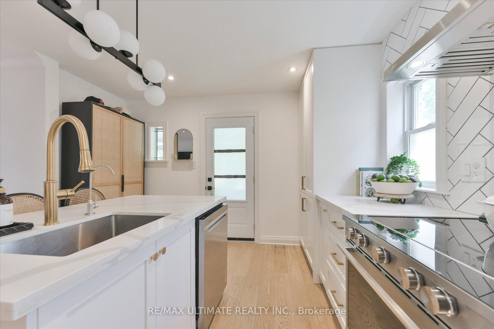 205 William Street - Photo 12