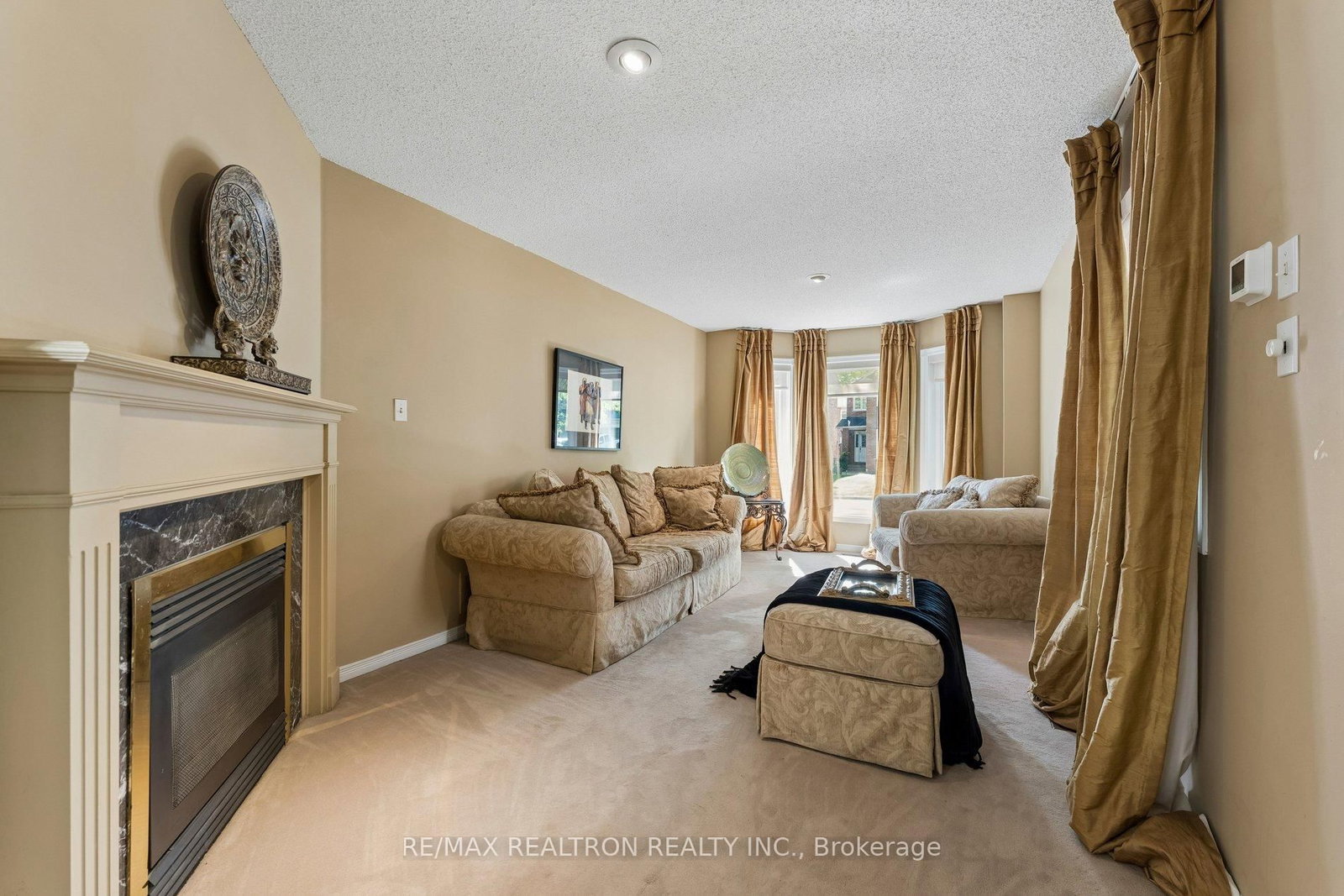 16 Bison Run Road • Brampton, ON photo 10