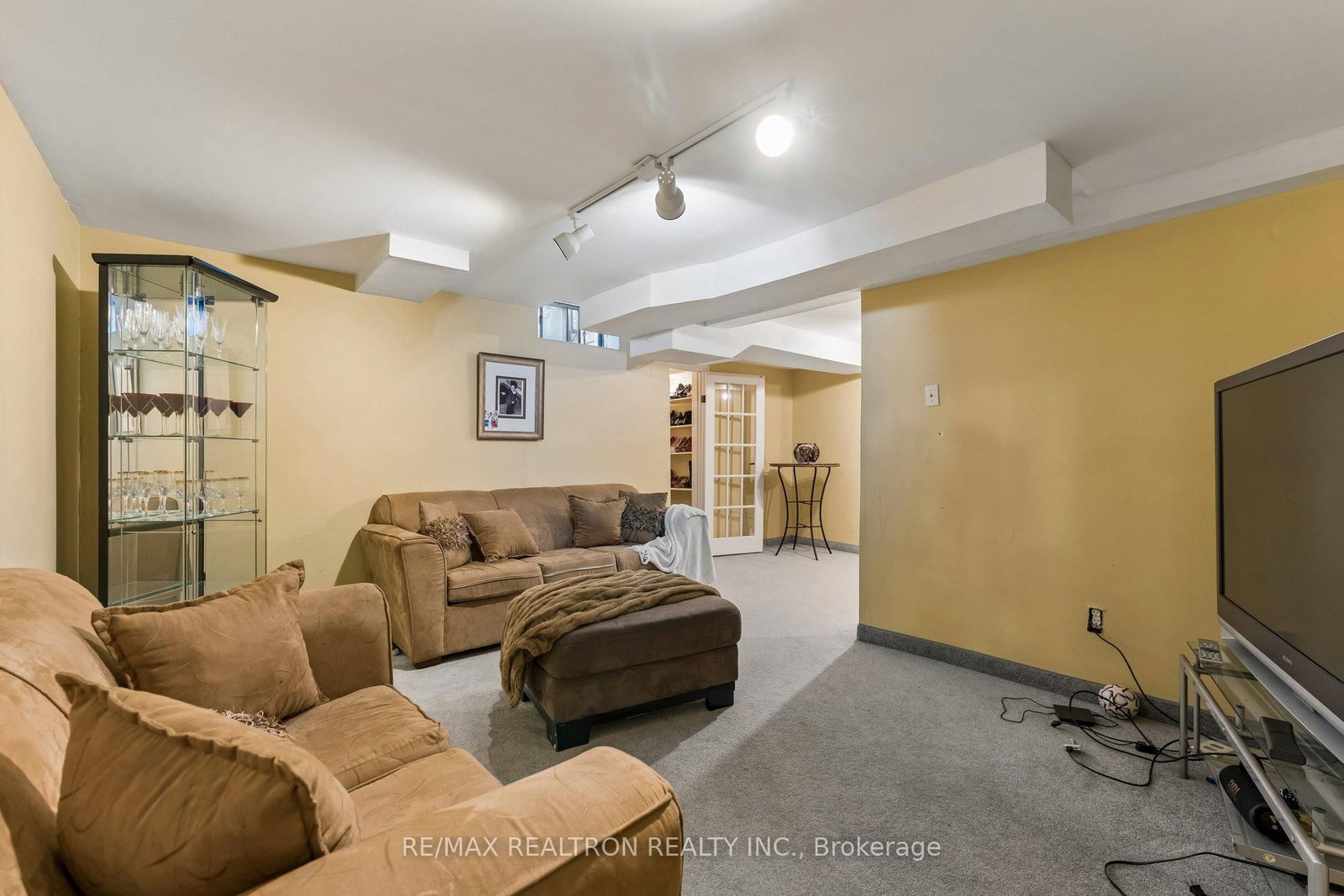 16 Bison Run Road • Brampton, ON photo 23