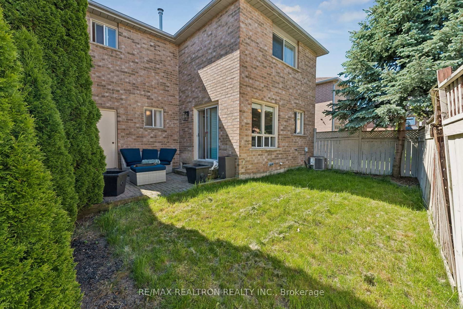 16 Bison Run Road • Brampton, ON photo 26