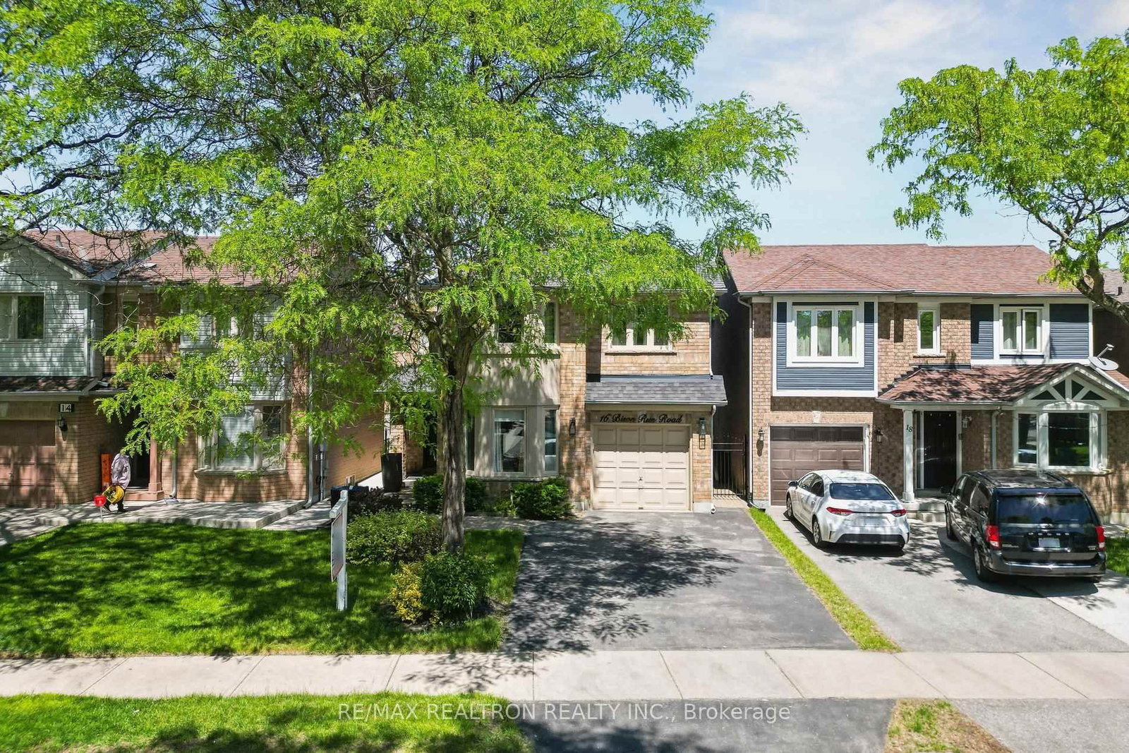 16 Bison Run Road • Brampton, ON photo 27