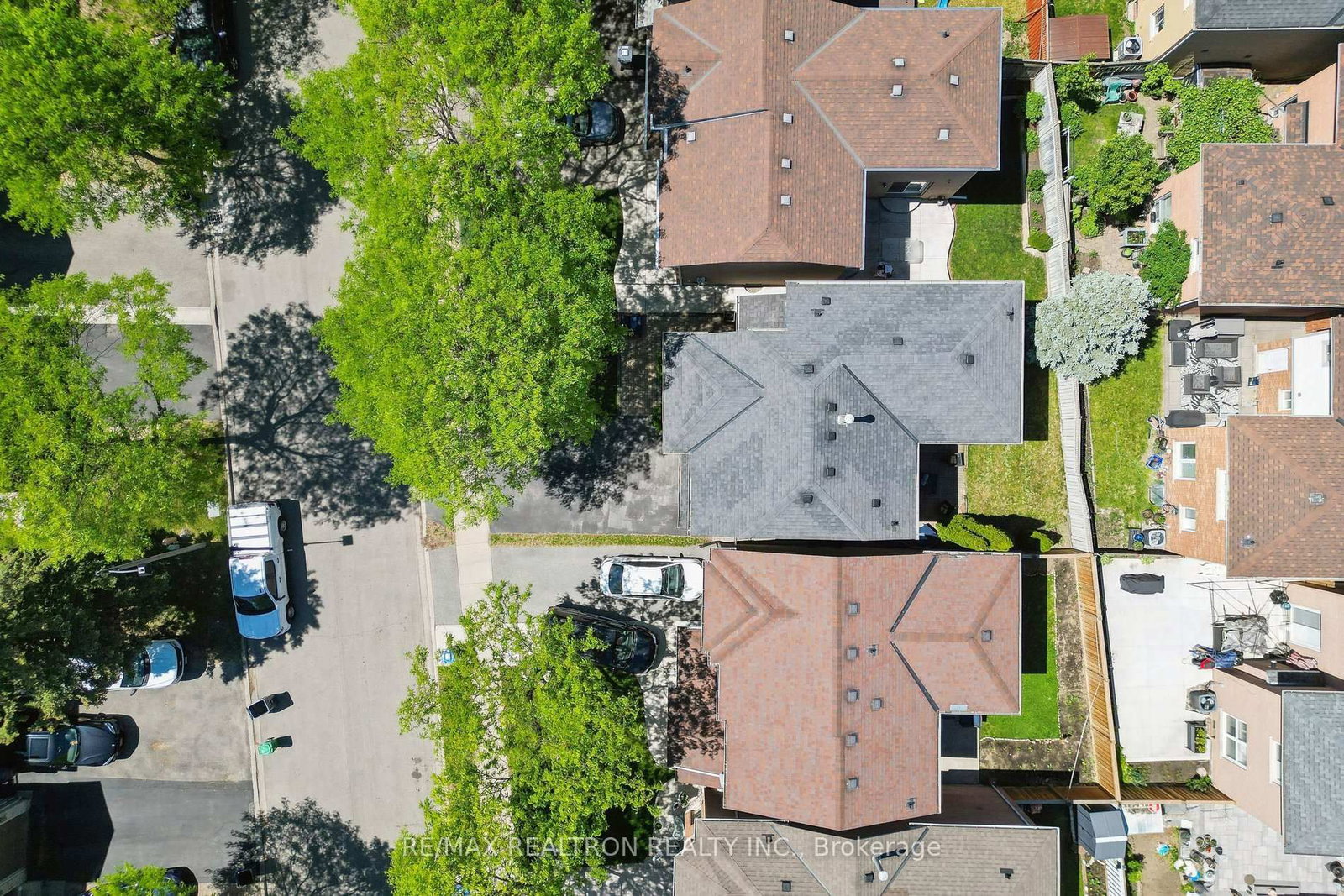 16 Bison Run Road • Brampton, ON photo 29