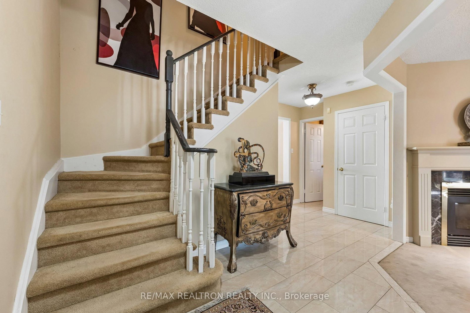 16 Bison Run Road • Brampton, ON photo 9