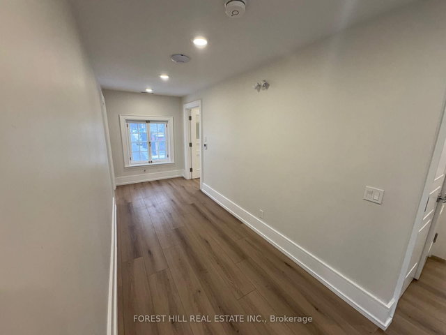 2nd Level - 13 Thomas Street