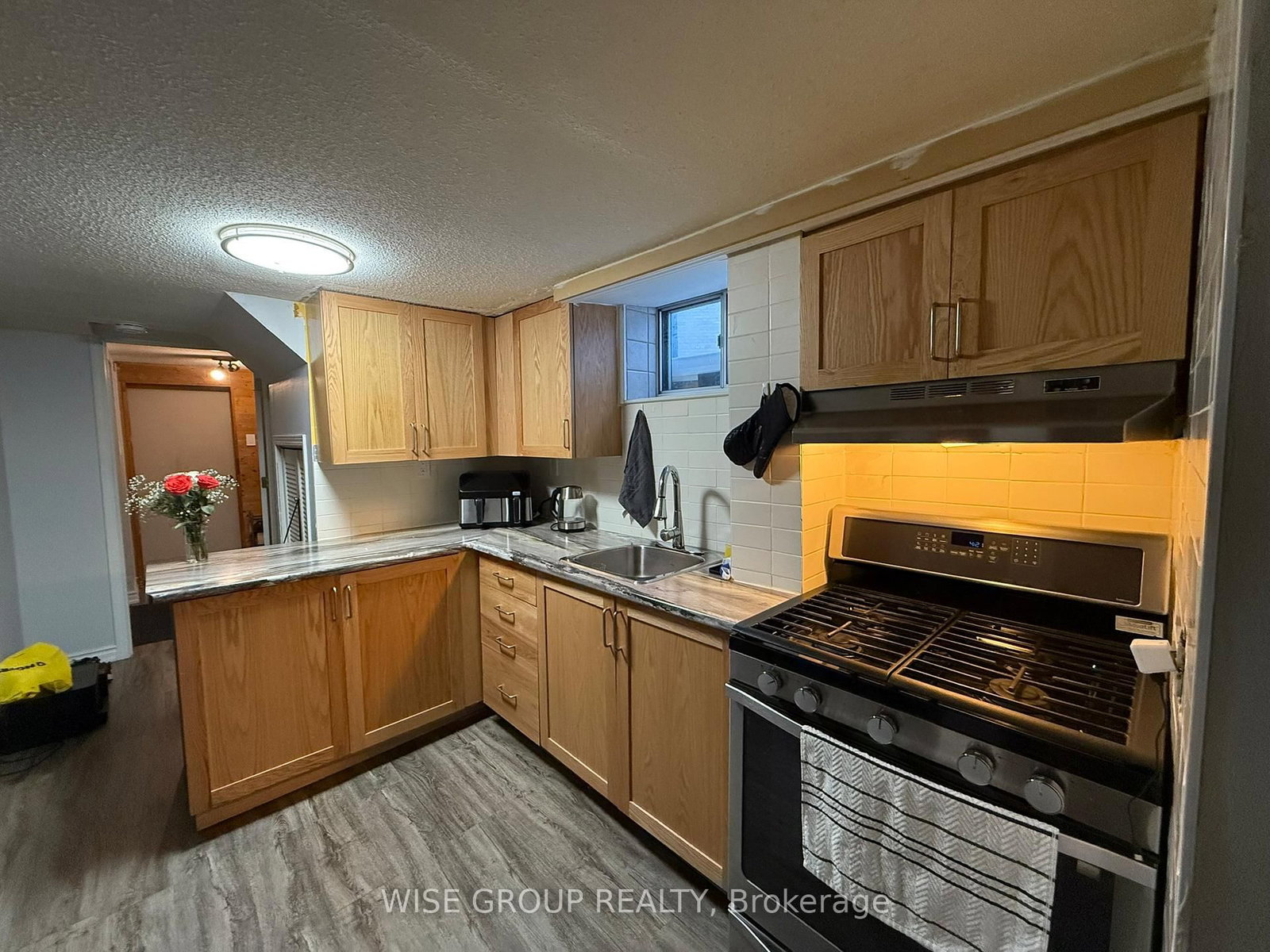 18 Sonnet Court, Unit Bsmt - Photo 2