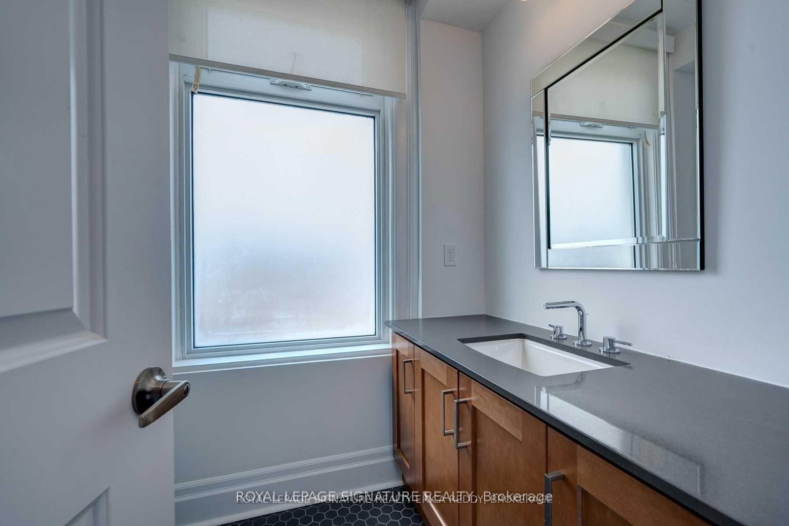 1 Lansdowne Avenue, Unit 2B - Photo 7