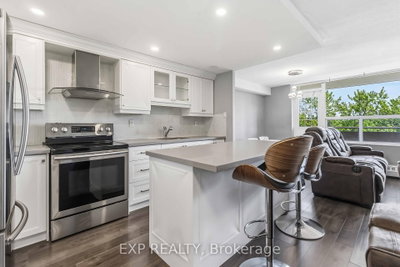 3120 Kirwin Mississauga,ON L5A 3R2 — Photo 11