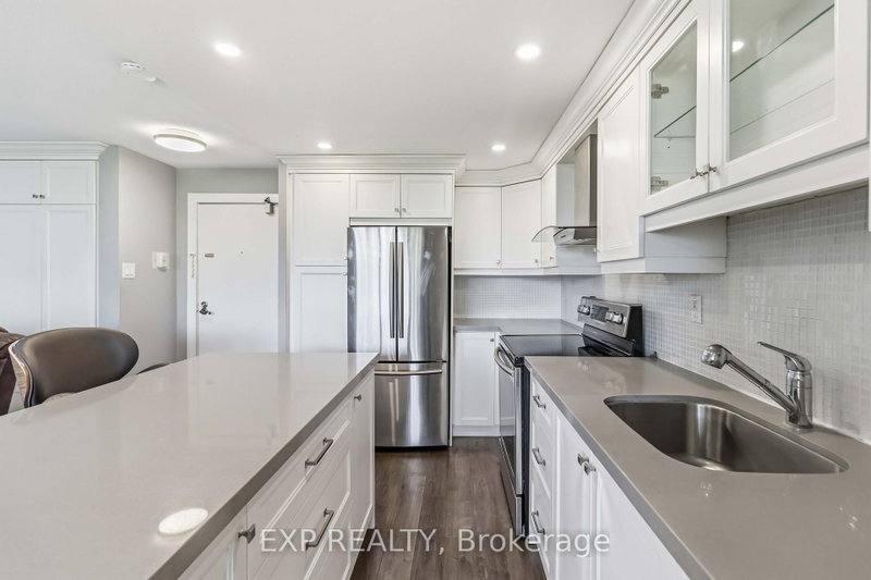 3120 Kirwin Mississauga,ON L5A 3R2 — Photo 12