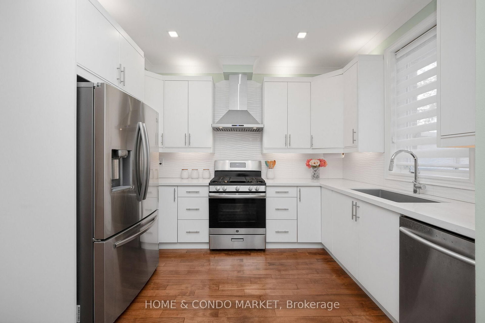 194 Lakeshore Road W • Mississauga, ON photo 12