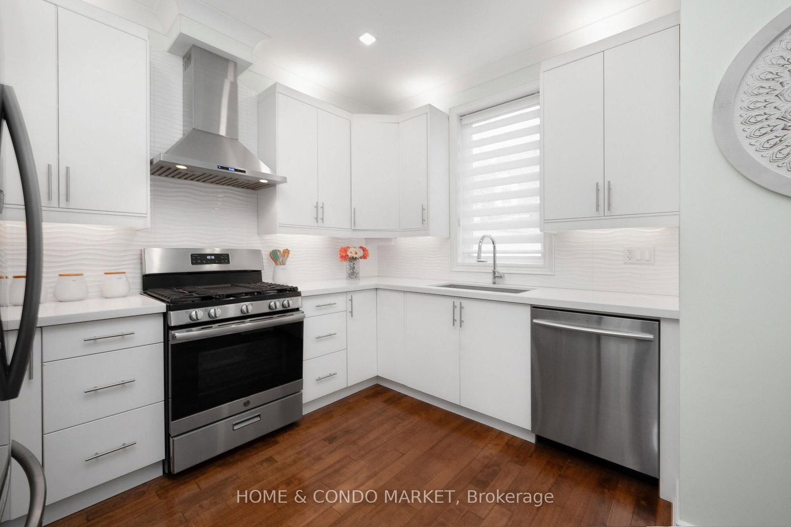 194 Lakeshore Road W • Mississauga, ON photo 13