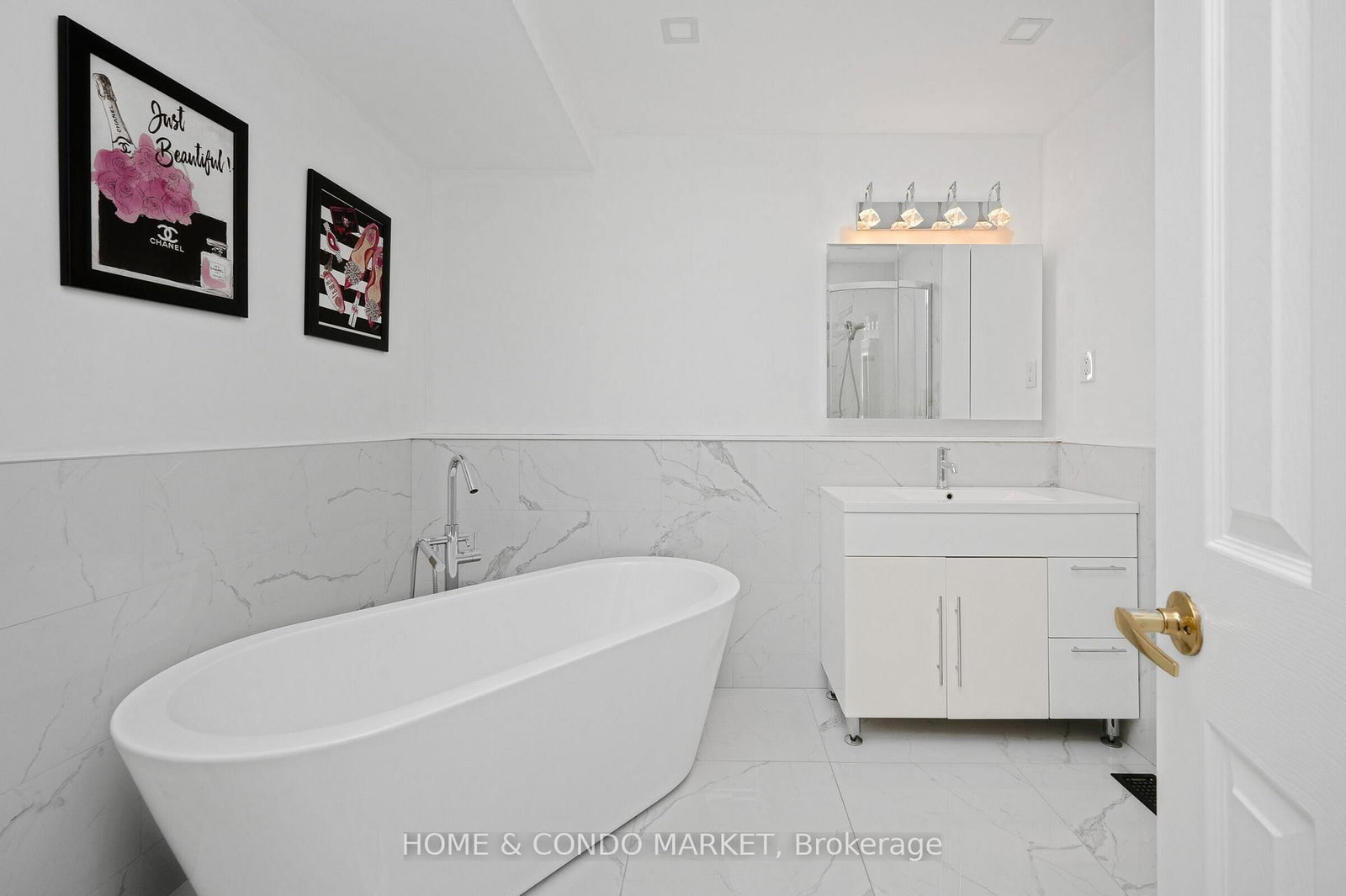 194 Lakeshore Road W • Mississauga, ON photo 21