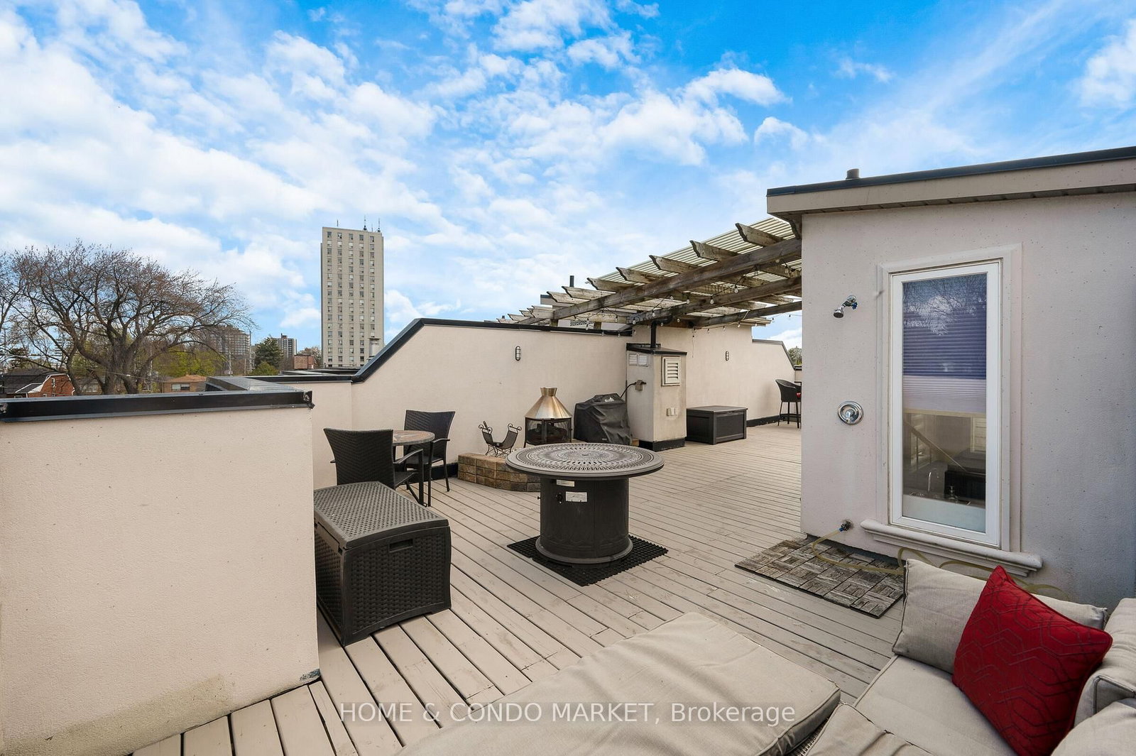 194 Lakeshore Road W • Mississauga, ON photo 31