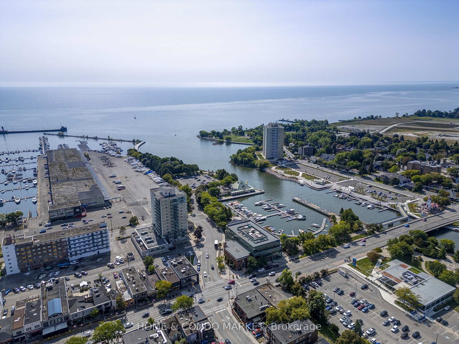 194 Lakeshore Road W • Mississauga, ON photo 38