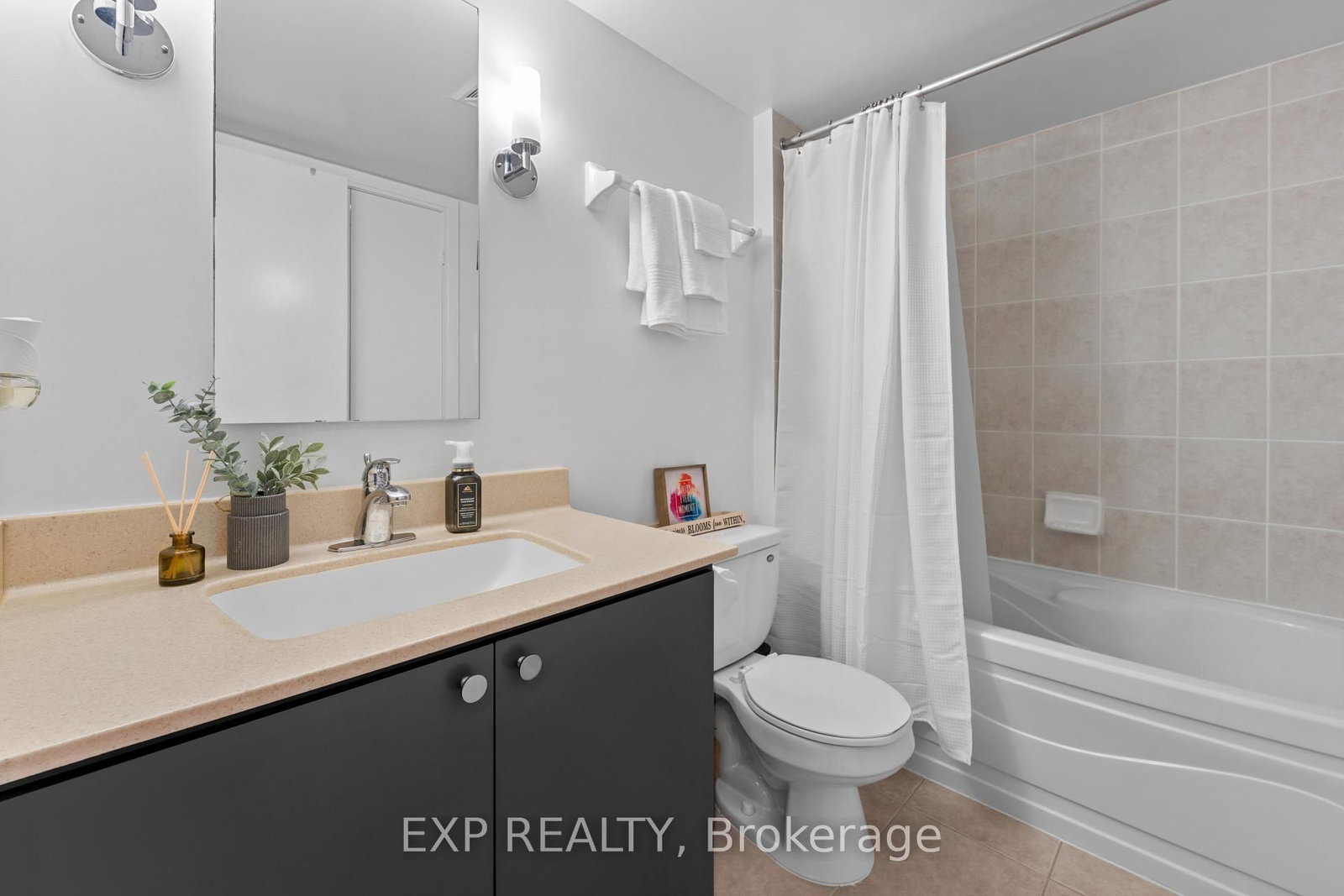 35 Viking Lane, Unit 436 - Photo 3