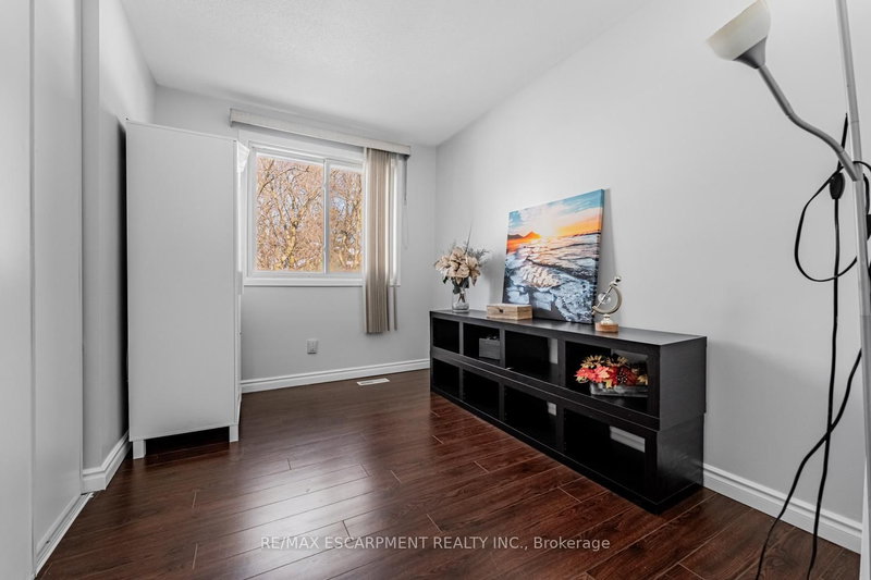 6650 Falconer Mississauga,ON L5N 1B5 — Photo 16