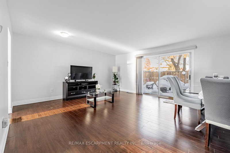 6650 Falconer Mississauga,ON L5N 1B5 — Photo 7