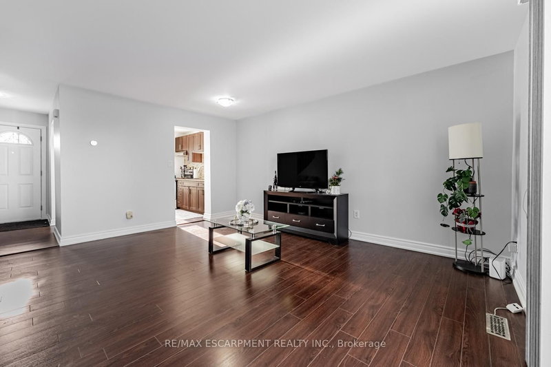 6650 Falconer Mississauga,ON L5N 1B5 — Photo 8