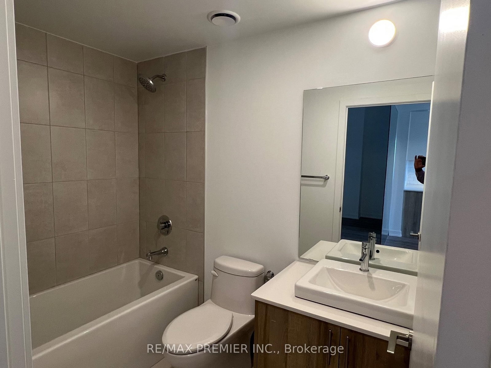 1195 The Queensway • #903 • Toronto, ON photo 14