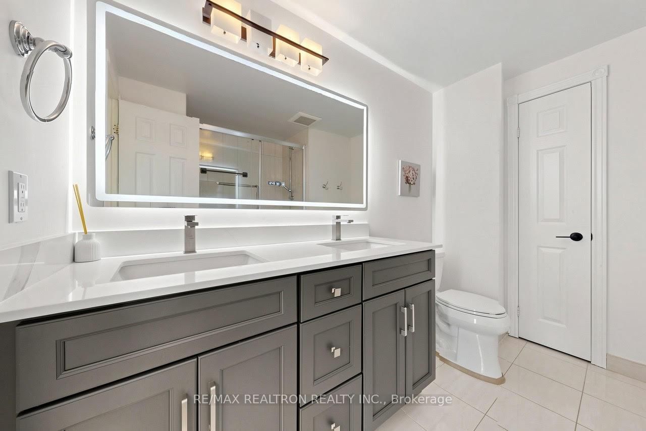 1120 Potters Wheel Crescent • Oakville, ON photo 29