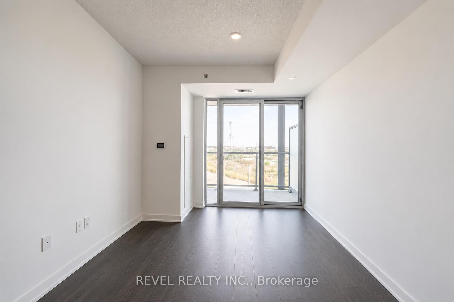 3210 Dakota Common • #A223 • Burlington, ON photo 5