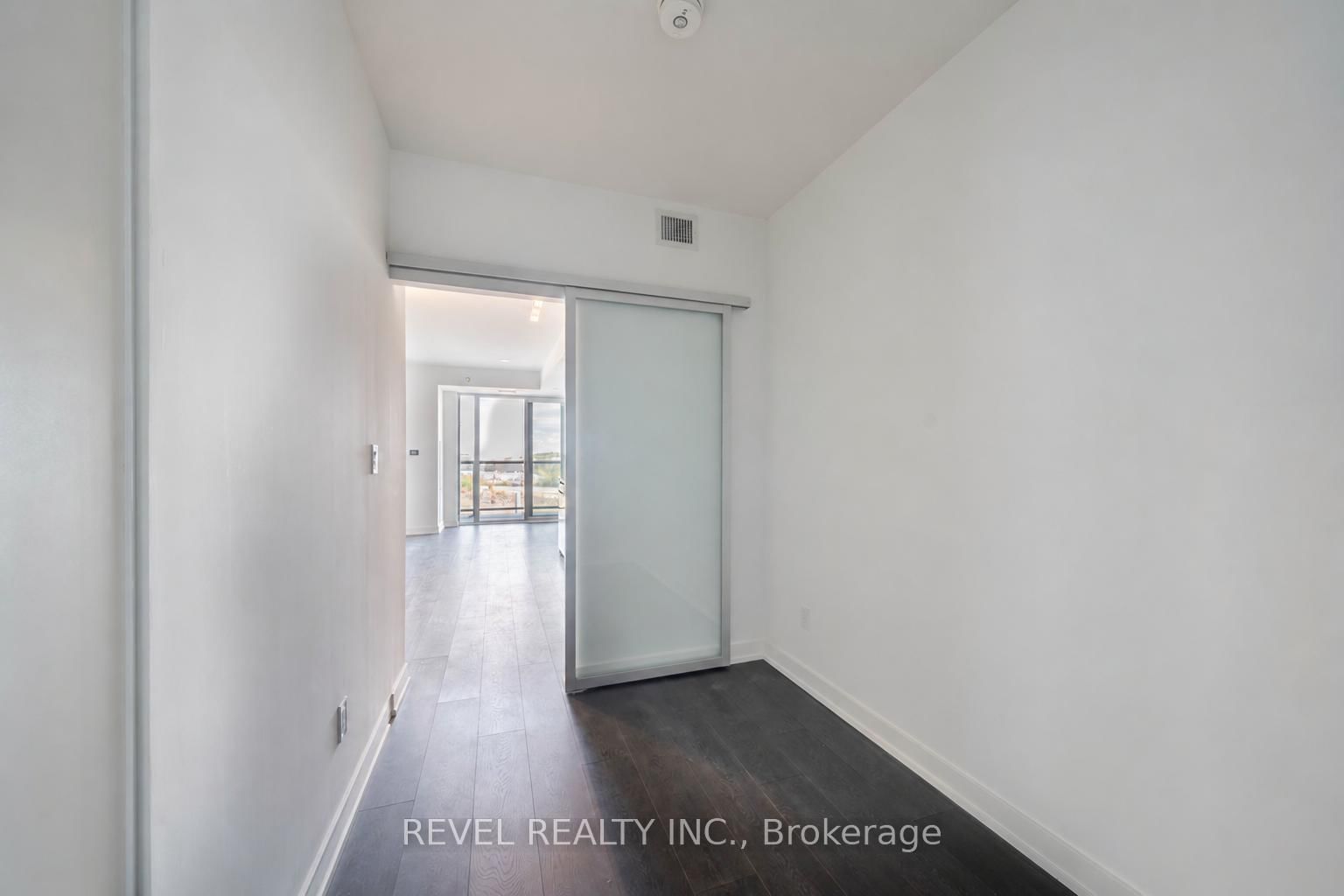 3210 Dakota Common • #A223 • Burlington, ON photo 6