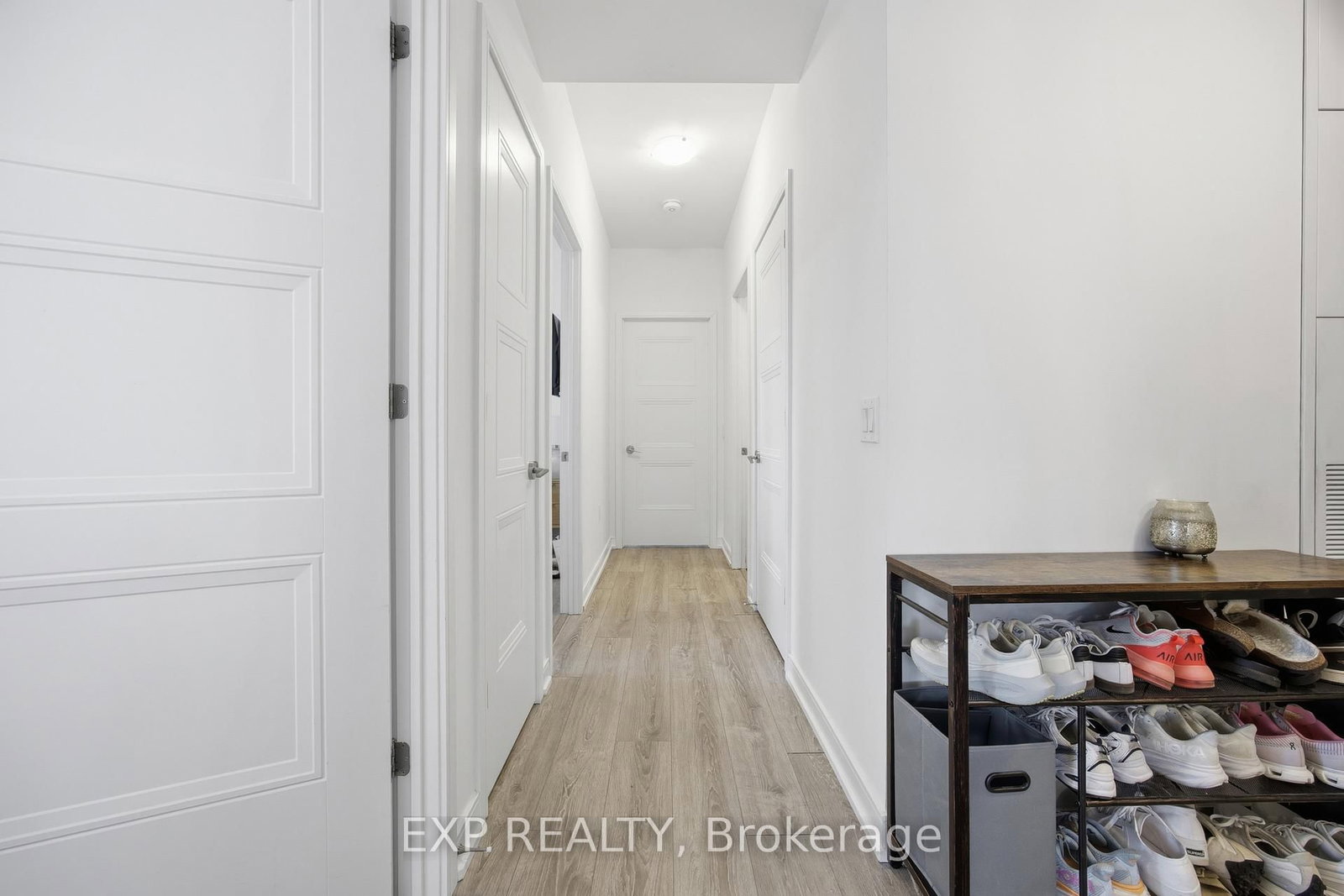 25 Neighbourhood Lane • #404 • Toronto, ON photo 20