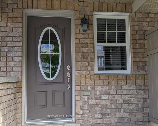 826 Fowles Court