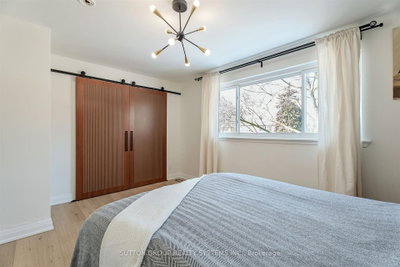 2280 Wiseman Court • Mississauga, ON photo 9
