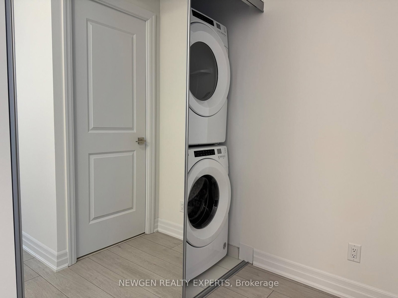 30 Elm Drive E, Unit 2809 - Photo 8