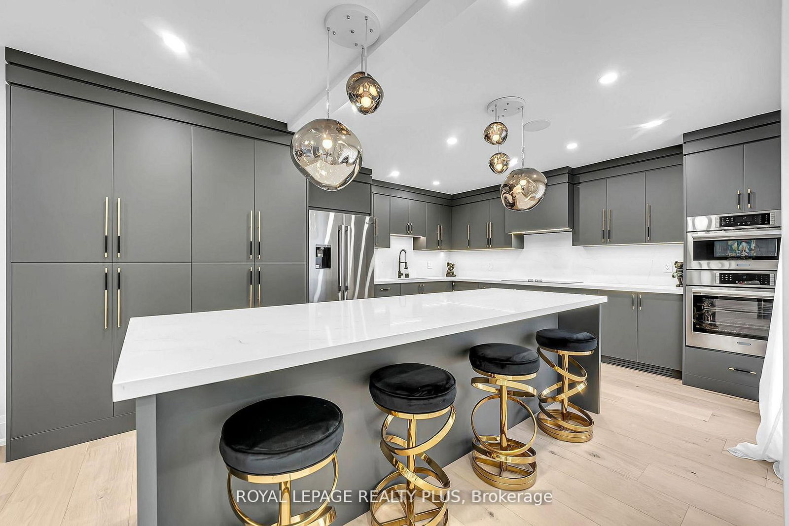 4344 Dallas Court • Mississauga, ON photo 16