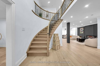 4344 Dallas Court • Mississauga, ON photo 5