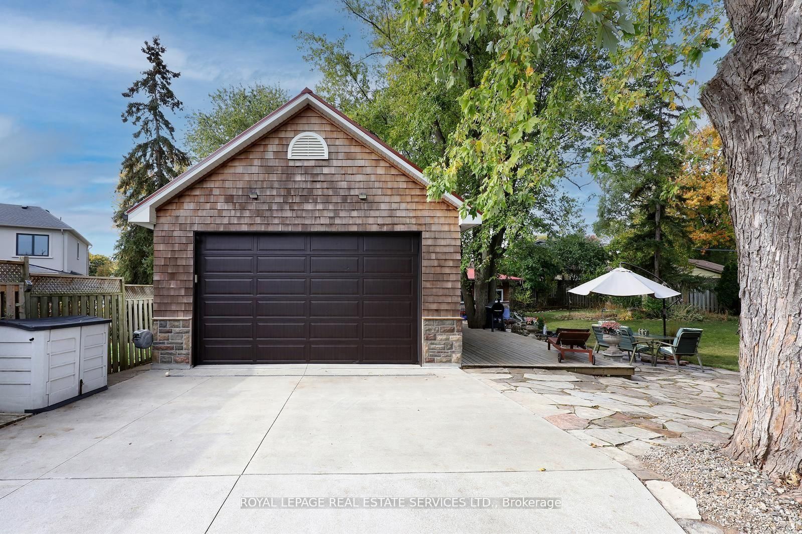 167 Oliver Place • Oakville, ON photo 34
