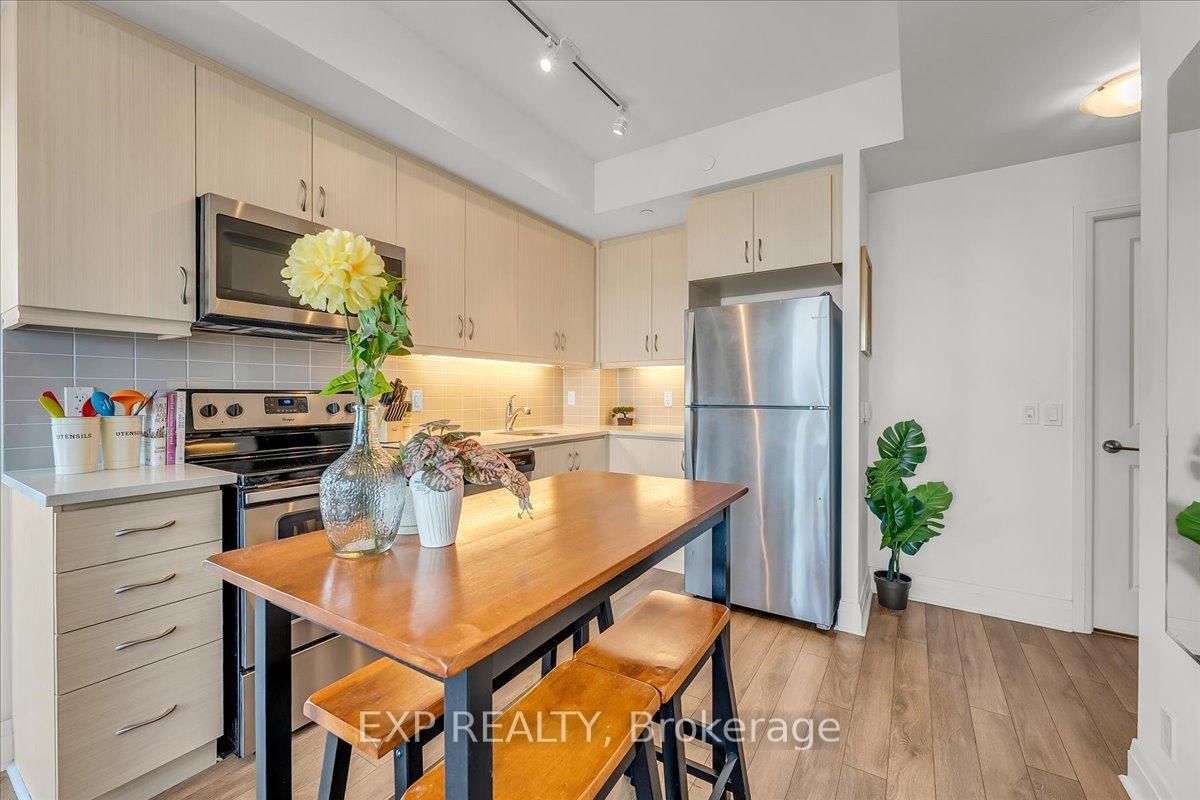 17 Zorra Street • #1509 • Toronto, ON photo 10