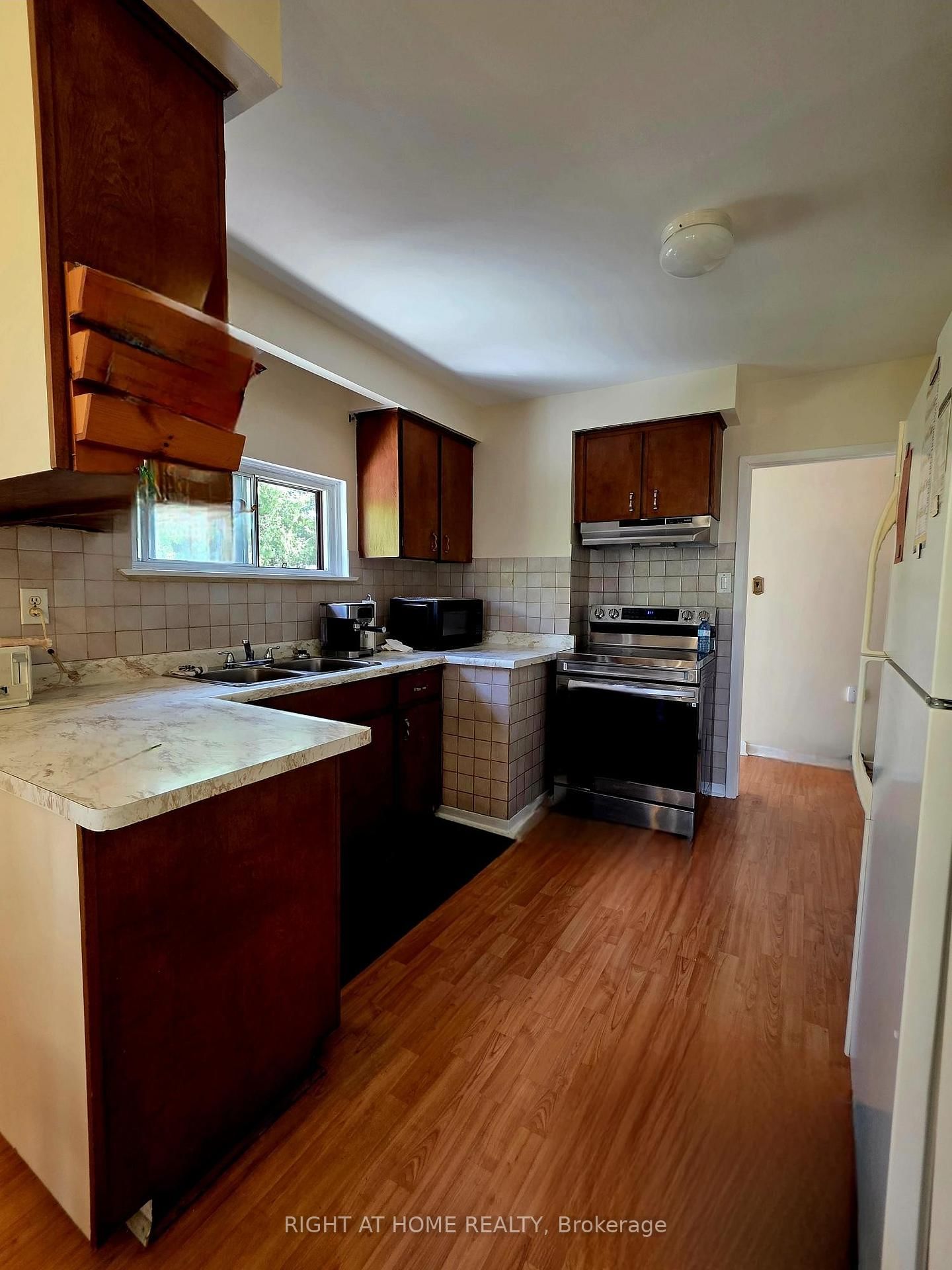3556 Monica Drive • Mississauga, ON photo 19
