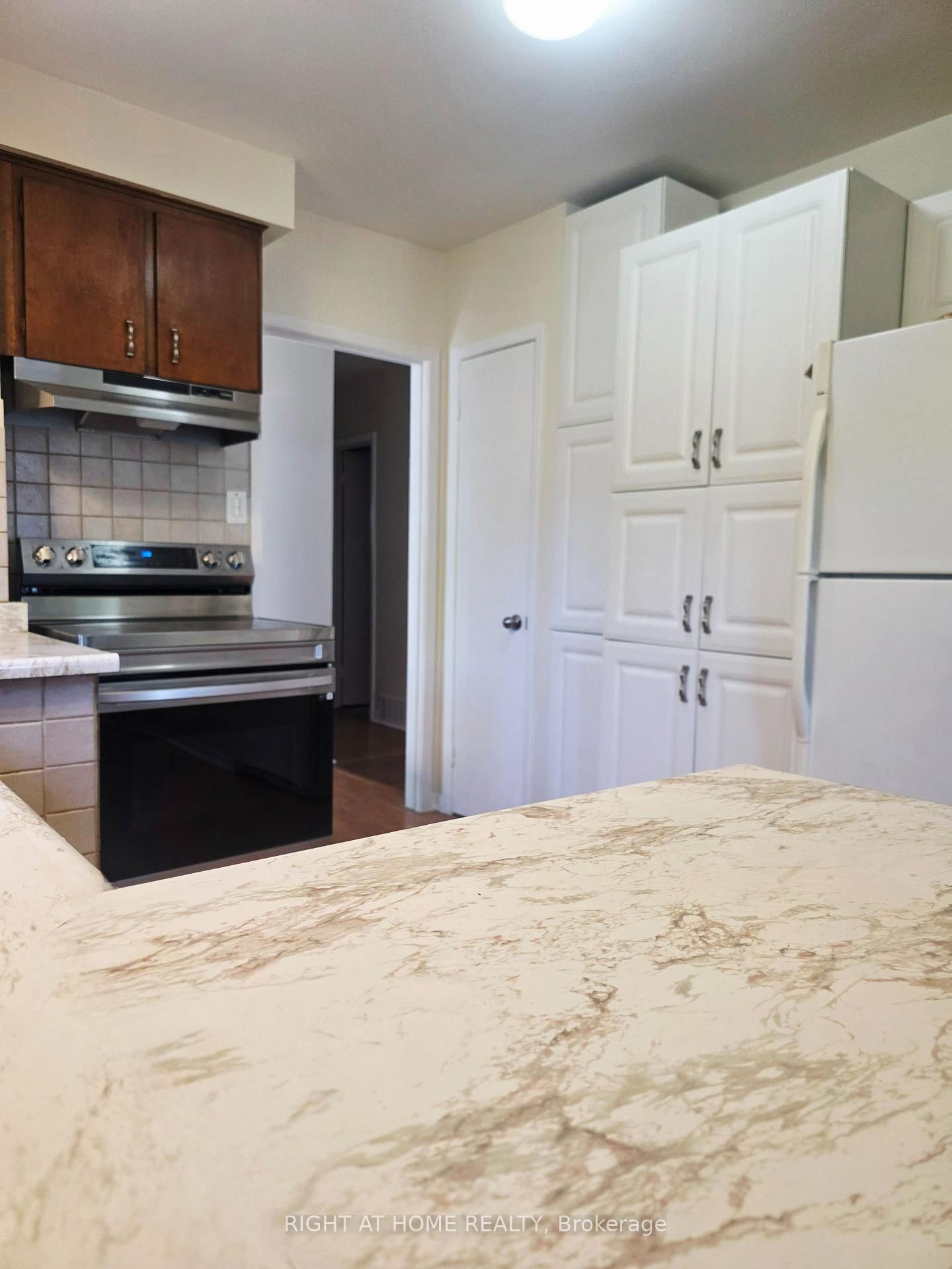 3556 Monica Drive • Mississauga, ON photo 20