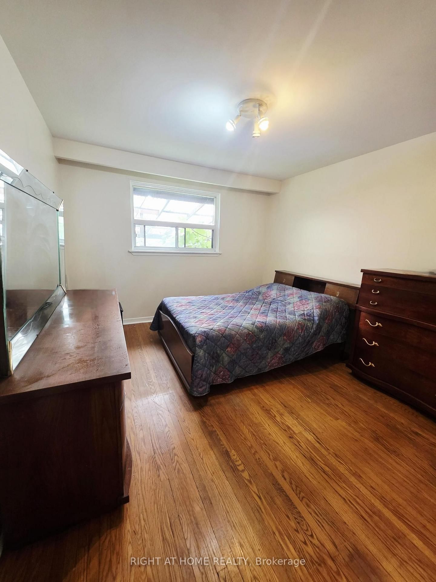 3556 Monica Drive • Mississauga, ON photo 26