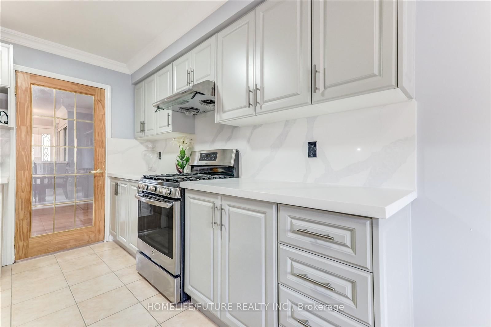 69 Heatherdale Drive • Brampton, ON photo 15