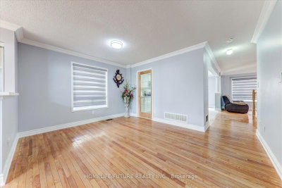 69 Heatherdale Drive • Brampton, ON photo 8