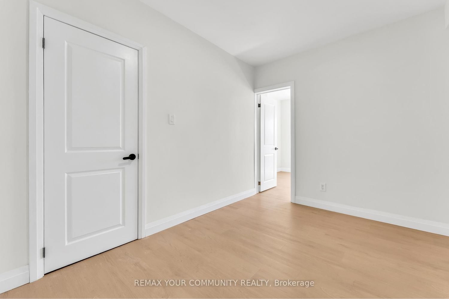 1822 St Clair Avenue W, Unit #B - Photo 5
