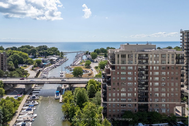 111 Forsythe St #806, Oakville, Ontario